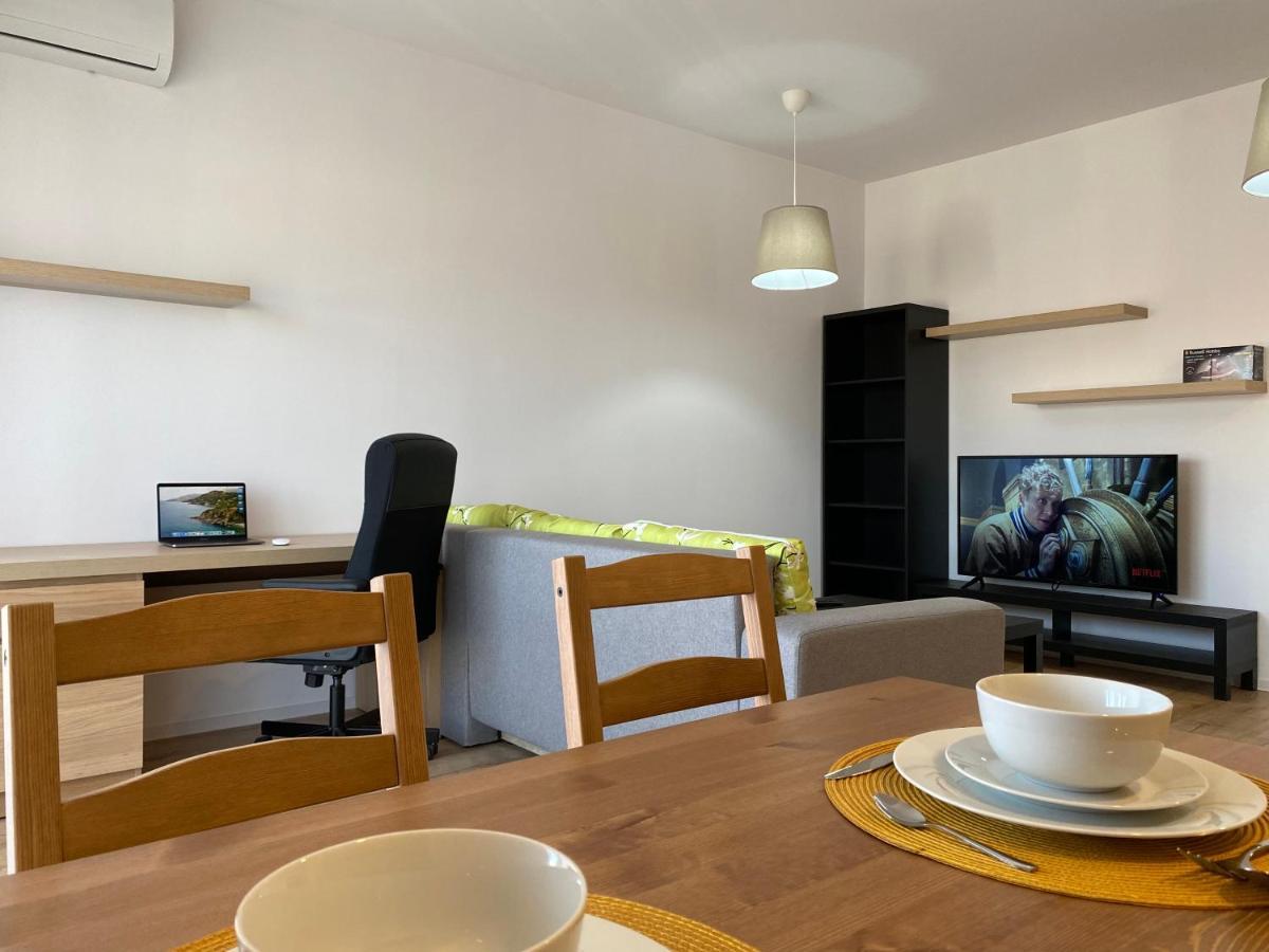 Glam Apartments Lipatti Near Iulius Mall And City Center Temesvár Kültér fotó