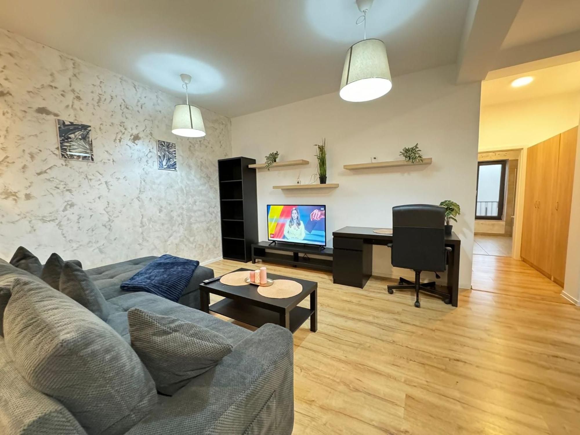 Glam Apartments Lipatti Near Iulius Mall And City Center Temesvár Kültér fotó