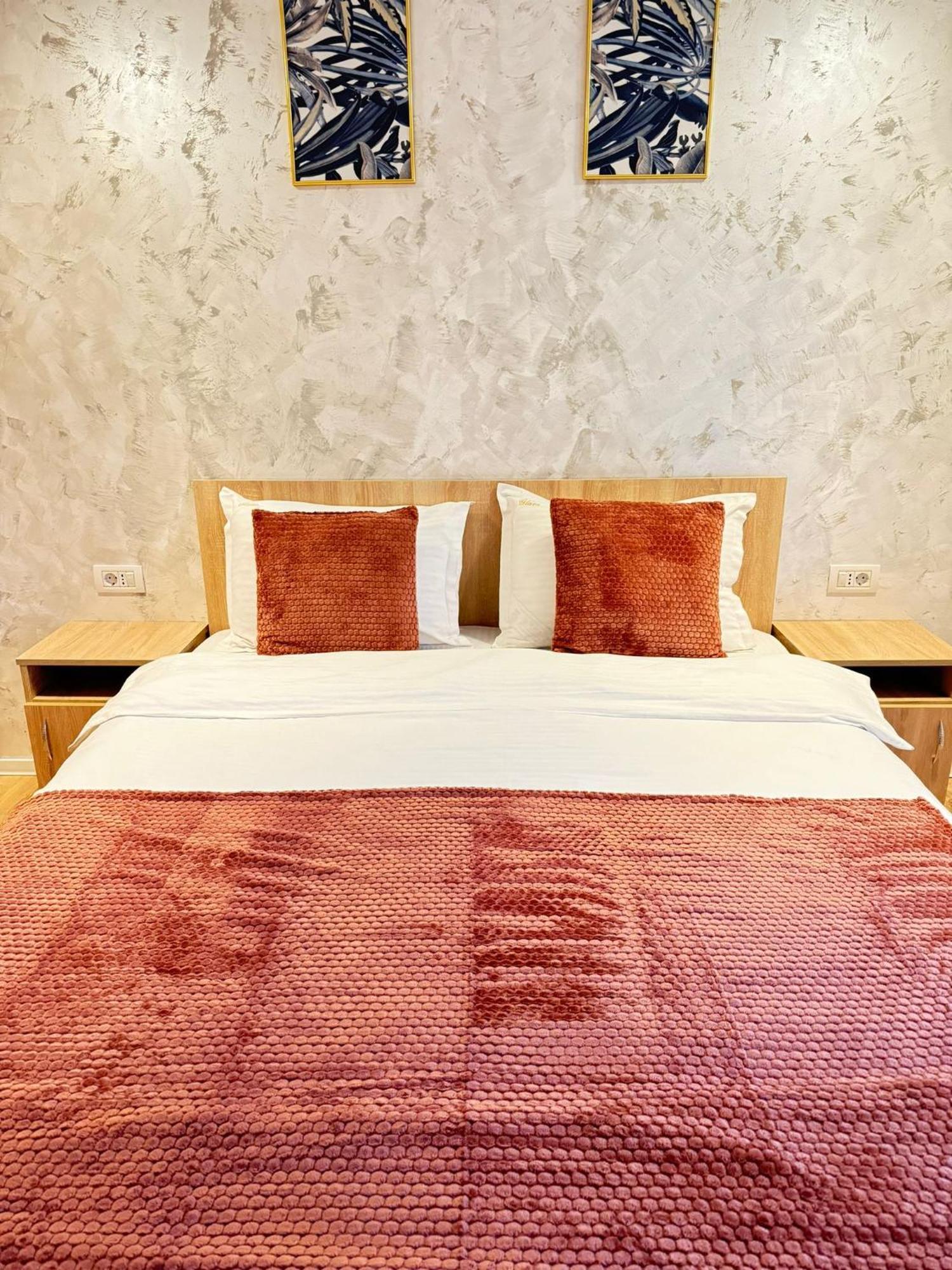 Glam Apartments Lipatti Near Iulius Mall And City Center Temesvár Kültér fotó