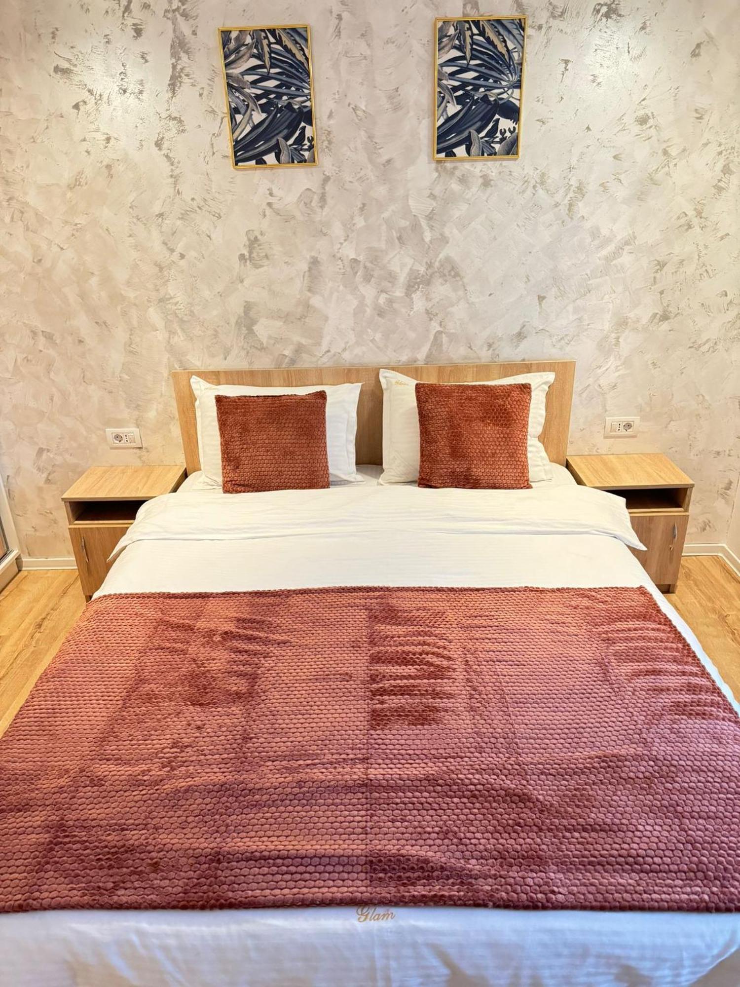 Glam Apartments Lipatti Near Iulius Mall And City Center Temesvár Kültér fotó